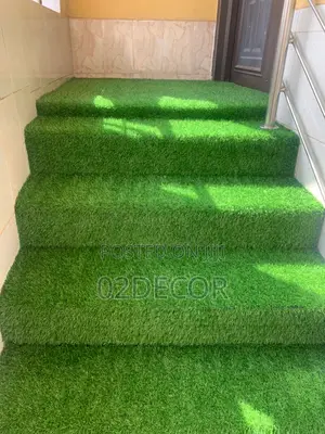 Artificial Grass Rugs for Outdoor Staircase