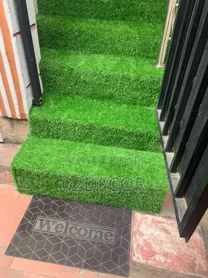 Photo - Artificial Grass Rugs for Outdoor Staircase