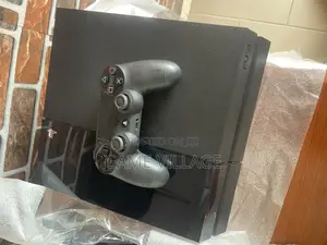 UK Used Playstation 4 With Games