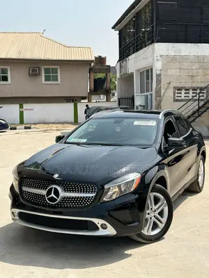 Mercedes-Benz GLA 250 2016 Black