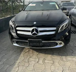 Mercedes-Benz GLA 250 2015 Black