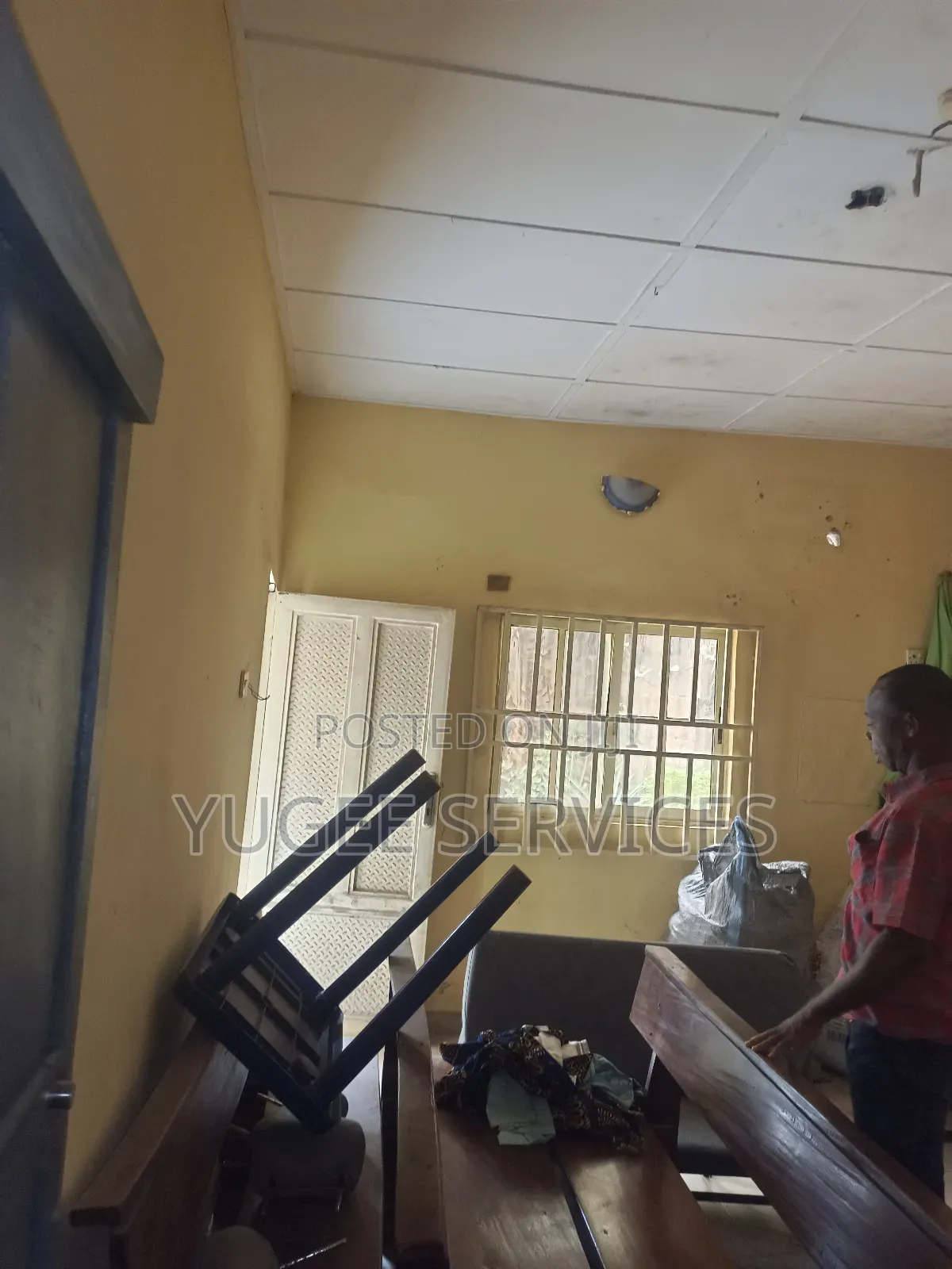 3bdrm Block of Flats in Bonsaac, Oshimili South for rent