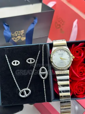 Photo - LADIES SET JEWELRY AND Wristwatch Comes With Bag