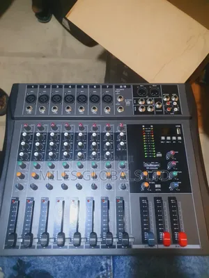Yamaha 8 Channel Mixer