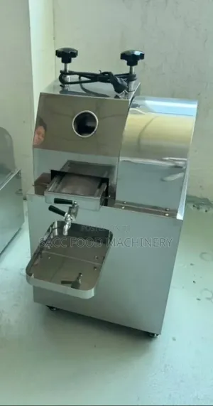 Sugarcane Extractor (Standing)