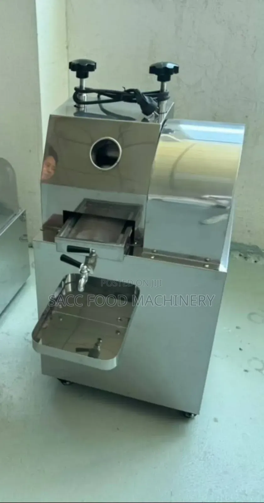 Sugarcane Extractor (Standing)