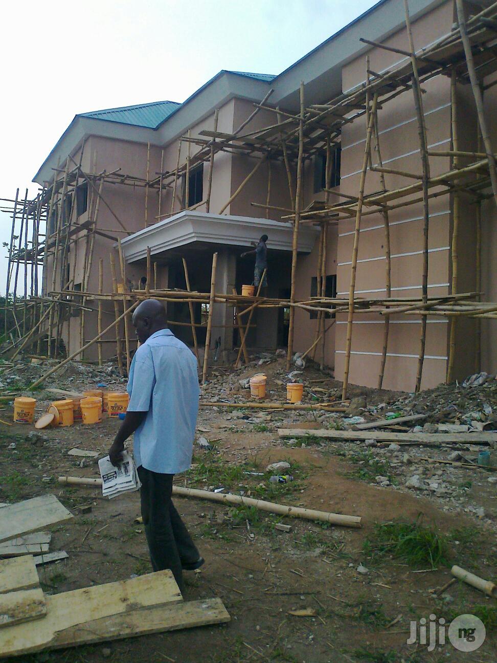 Larry & Co Building Contractor