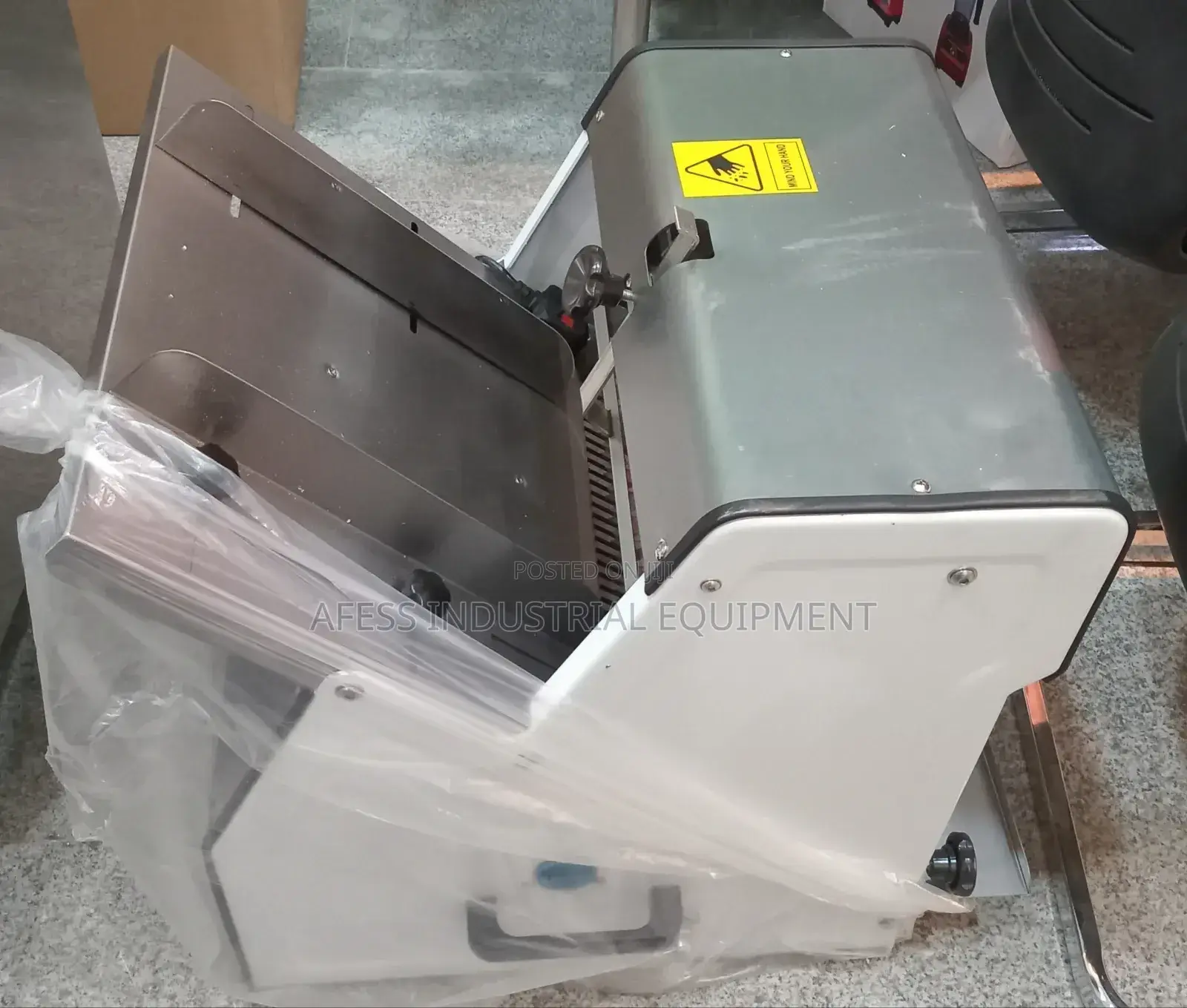 Industrial Bread Slicer