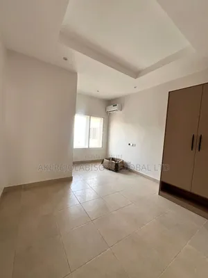 2bdrm Block of Flats in Bilad Estate for rent