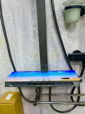 Standing Standard Shower