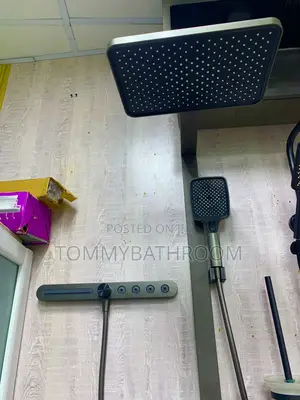 Standing Standard Shower
