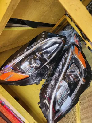 C300 2017 Complete Set of Headlight
