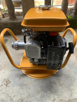 Poker Vibrator Machine With Horst 6.5hp