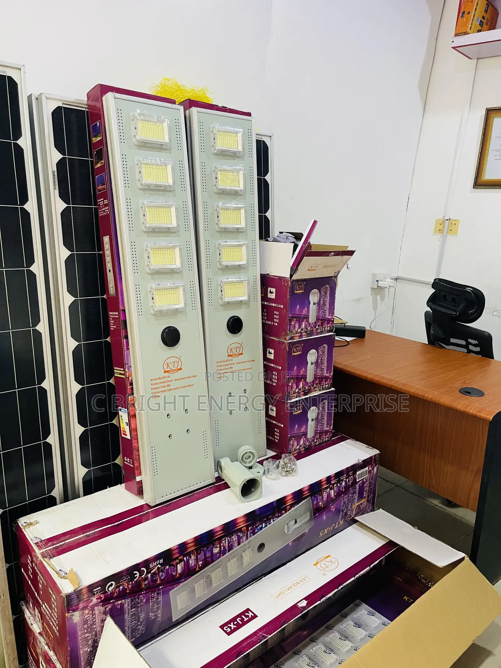 80watts Solar Street Light With 3 Years Guarantee