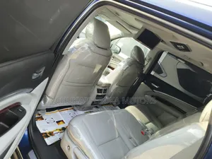 Acura MDX Advance and Entertainment Packages 4dr SUV (3.5L 6cyl 6A)