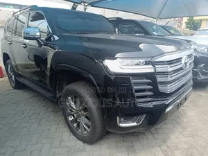 Photo - New Toyota Land Cruiser 2024 Black