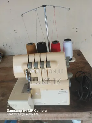 Singer 4 Thread Overlock Manchine