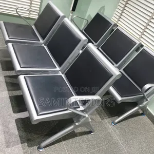 Executive and Comfortable 3 in 1 Airport Chair
