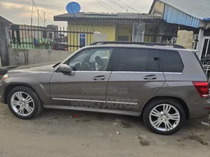 Mercedes-Benz GLK-Class 350 4MATIC 2014 Brown