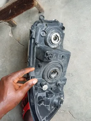 Toyota Highlander Headlight Left Side 05