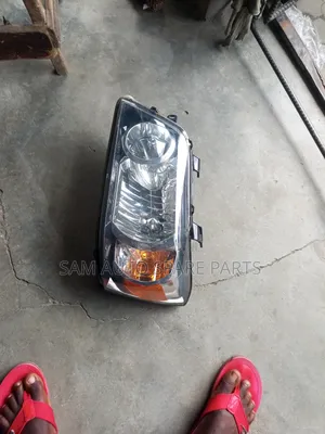 Toyota Highlander Headlight Left Side 05