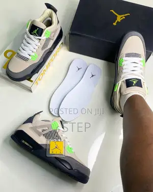 Air Jordan 4 Retros