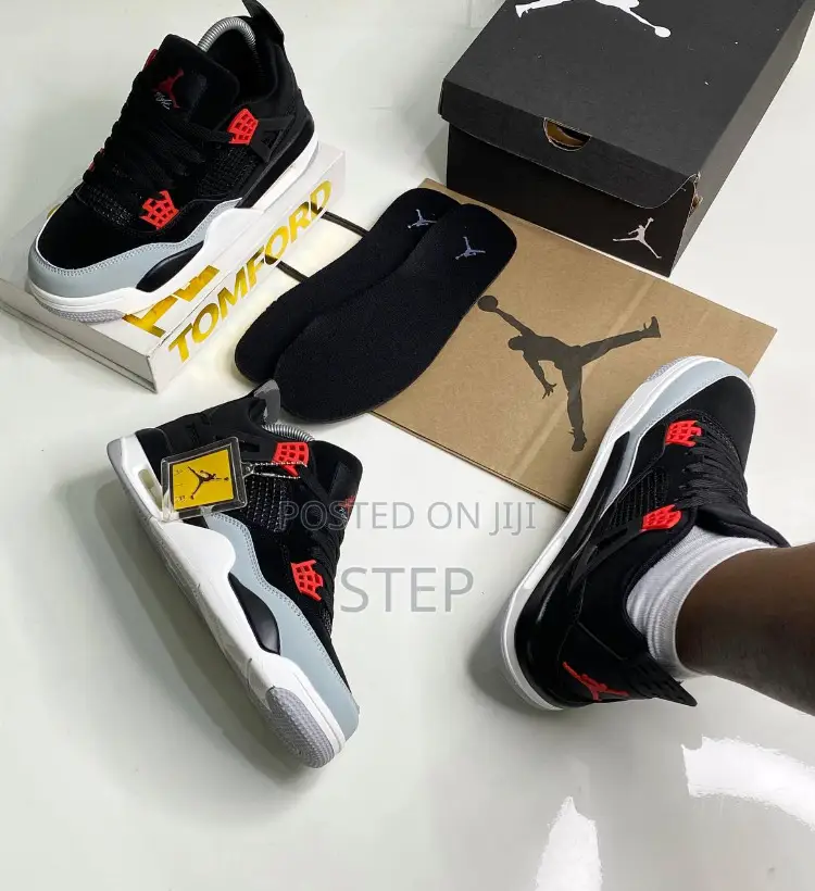 Air Jordan 4 Retros