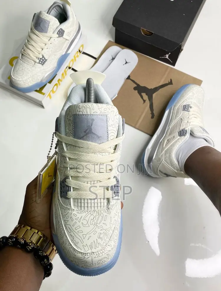 Air Jordan 4 Retros