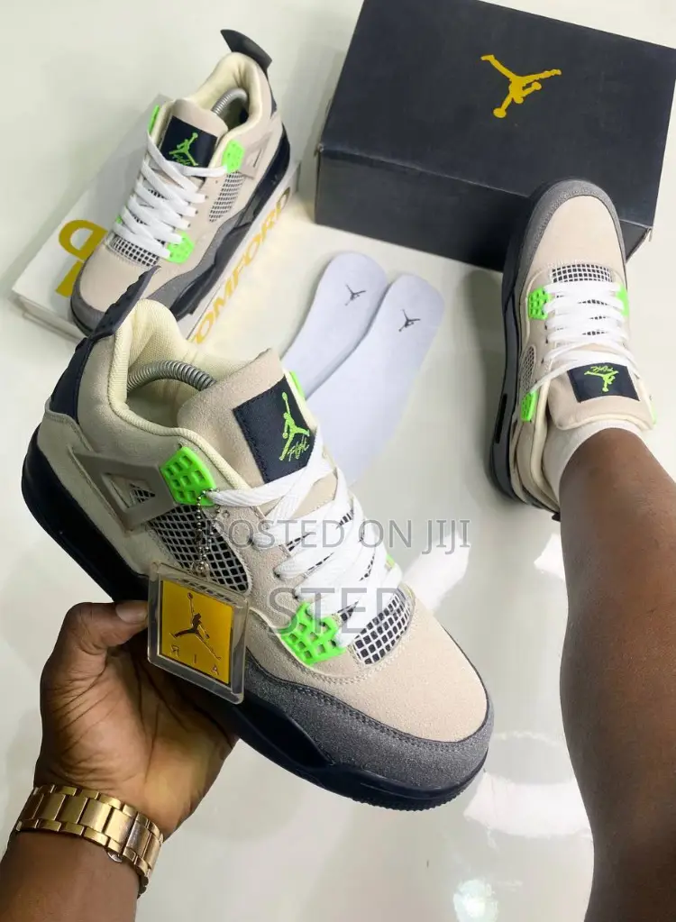 Air Jordan 4 Retros
