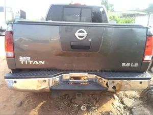 Nissan Titan King Cab XE 4x4 2005 Gray