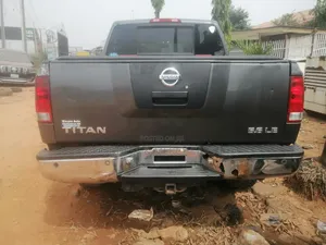 Nissan Titan King Cab XE 4x4 2005 Gray