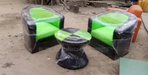 2 Single Seater Bucket Chairs With Table