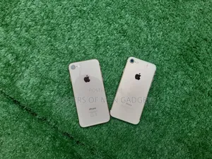 Apple iPhone 8 64 GB Gold