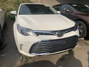 Toyota Avalon XLE Premium 4dr Sedan (3.5L 6cyl 6A) 2014 White
