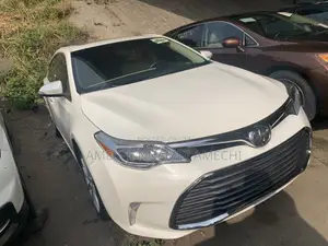 Toyota Avalon XLE Premium 4dr Sedan (3.5L 6cyl 6A) 2014 White