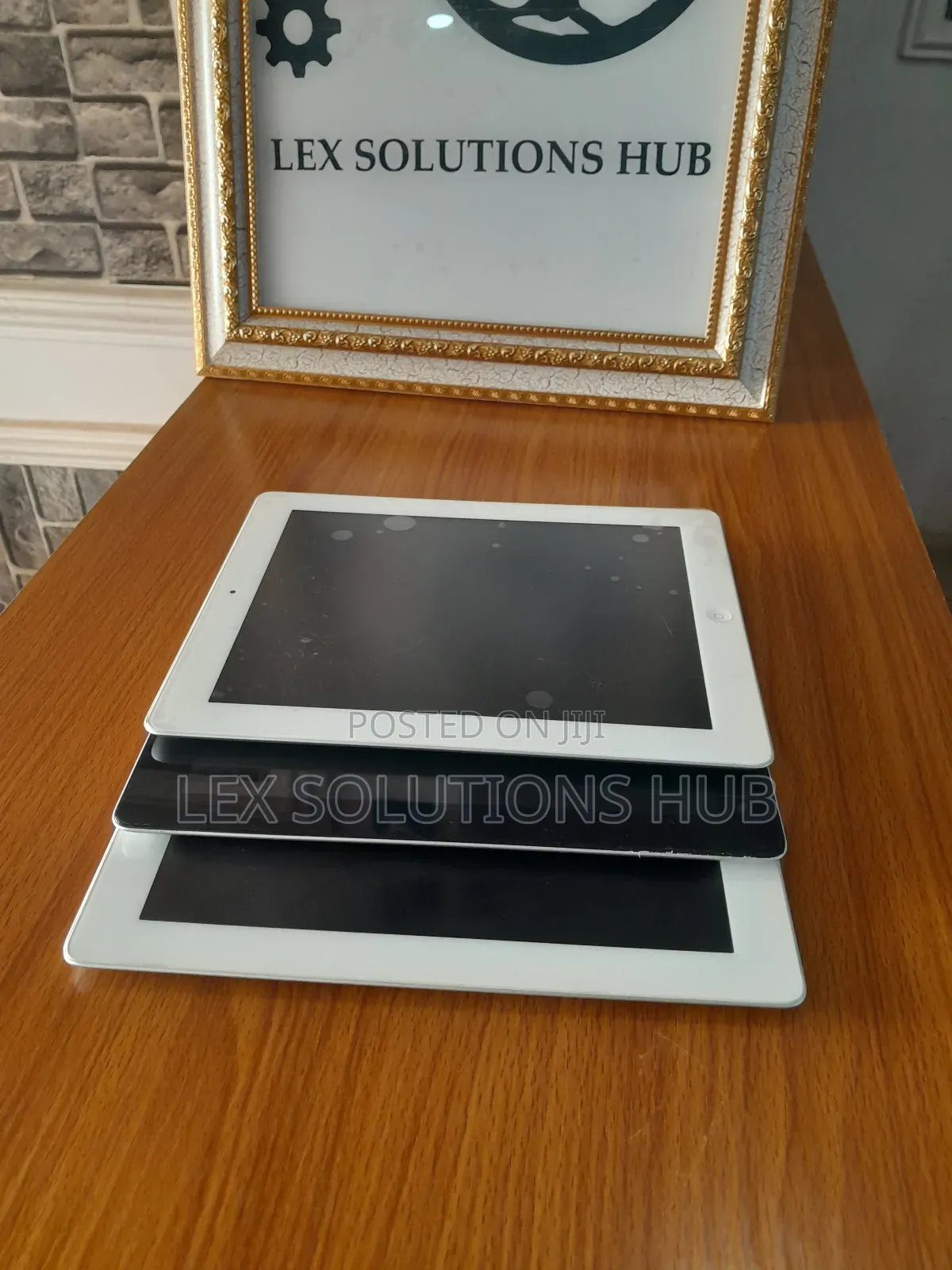 Apple iPad 2 Wi-Fi 16 GB White