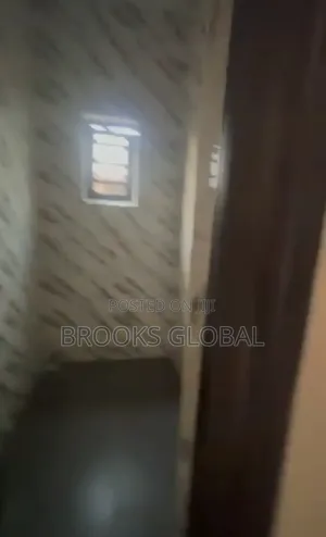 3bdrm Block of Flats in Benin City for rent