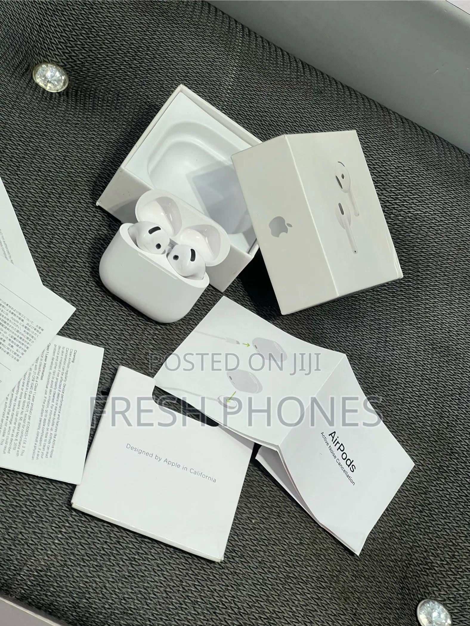 Original Apple Airpods 4