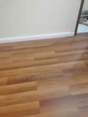 Quality Woodlike Flooring. Water Resistant
