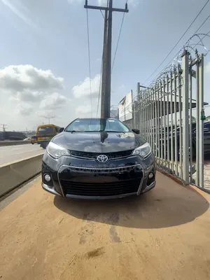 Toyota Corolla 2016 Black