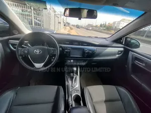 Toyota Corolla 2016 Black