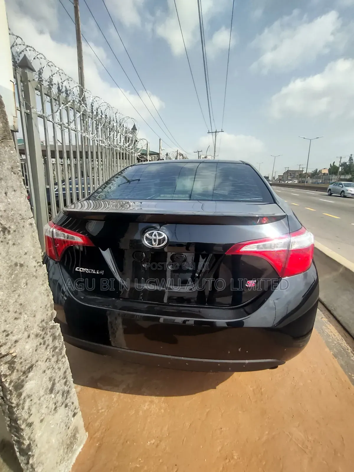 Toyota Corolla 2016 Black