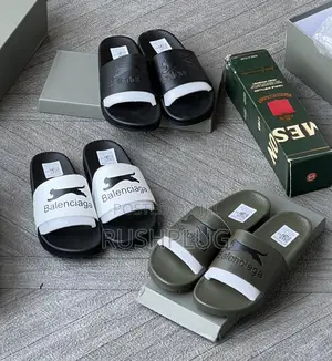 Photo - Classic Balenciaga Top Notch Slide