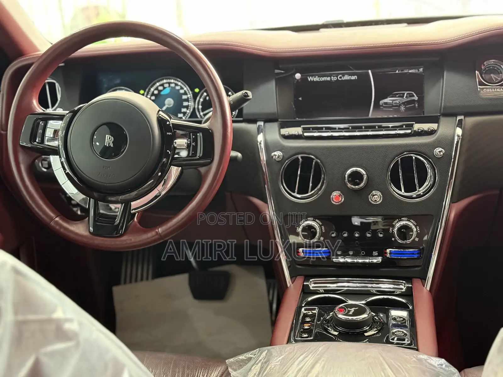 Rolls-Royce Cullinan Base 2020 White