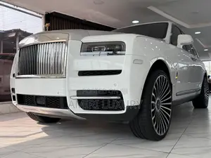 Rolls-Royce Cullinan Base 2020 White