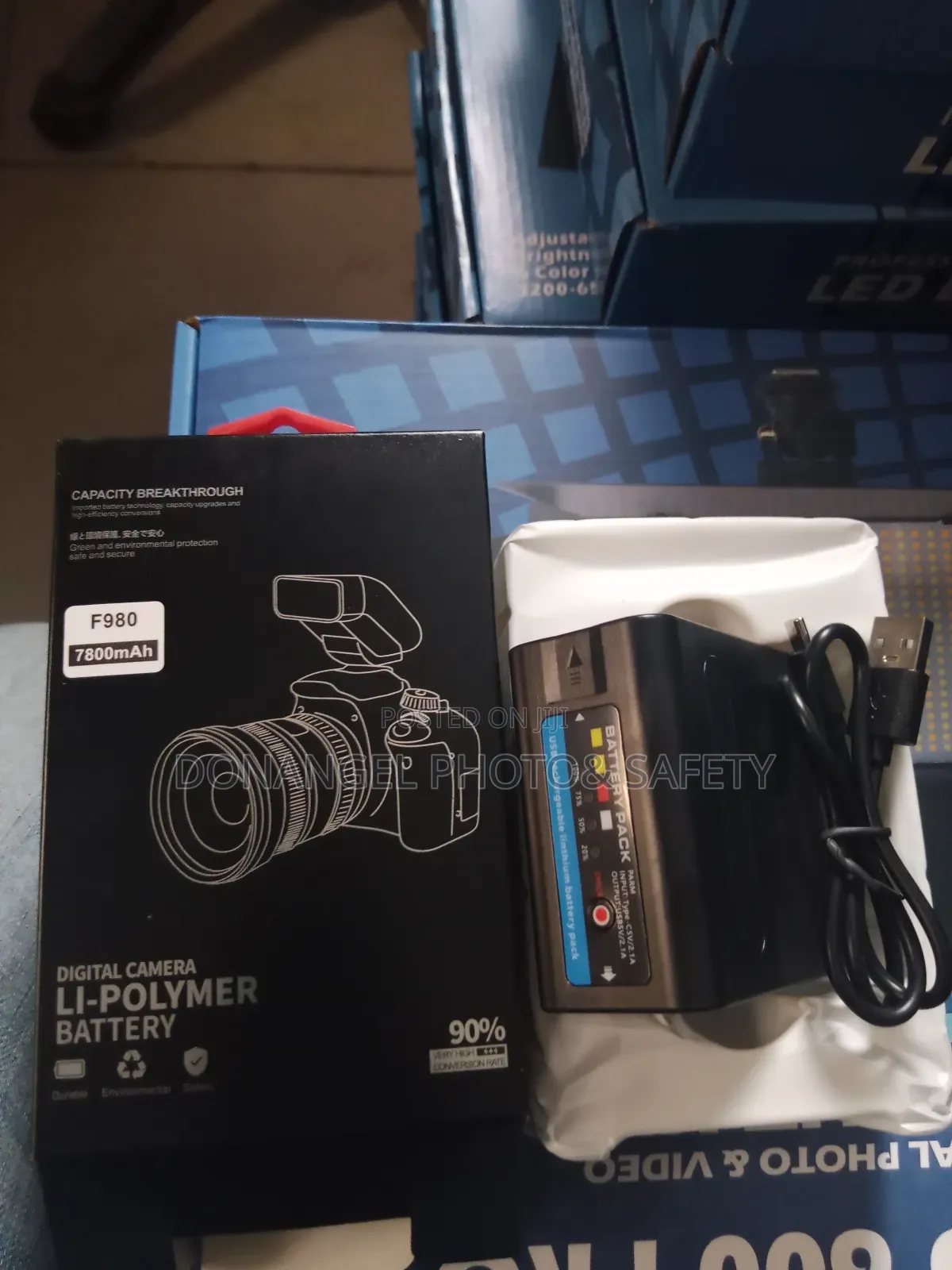F980 Digital Camera Battery