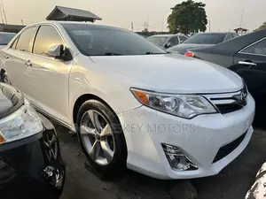 Toyota Camry 2014 White