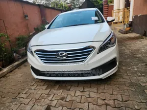 Hyundai Sonata Sport Sedan FWD (2.4L 4cyl 6A) 2017 White