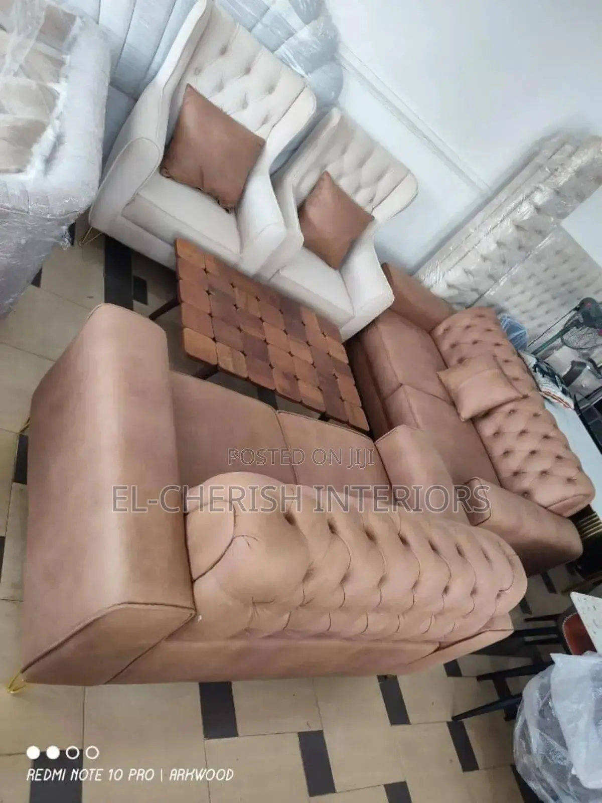 Onyiloz Sofa Class