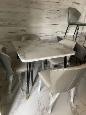 Marble Dining Table Set With 4 Chairs.
